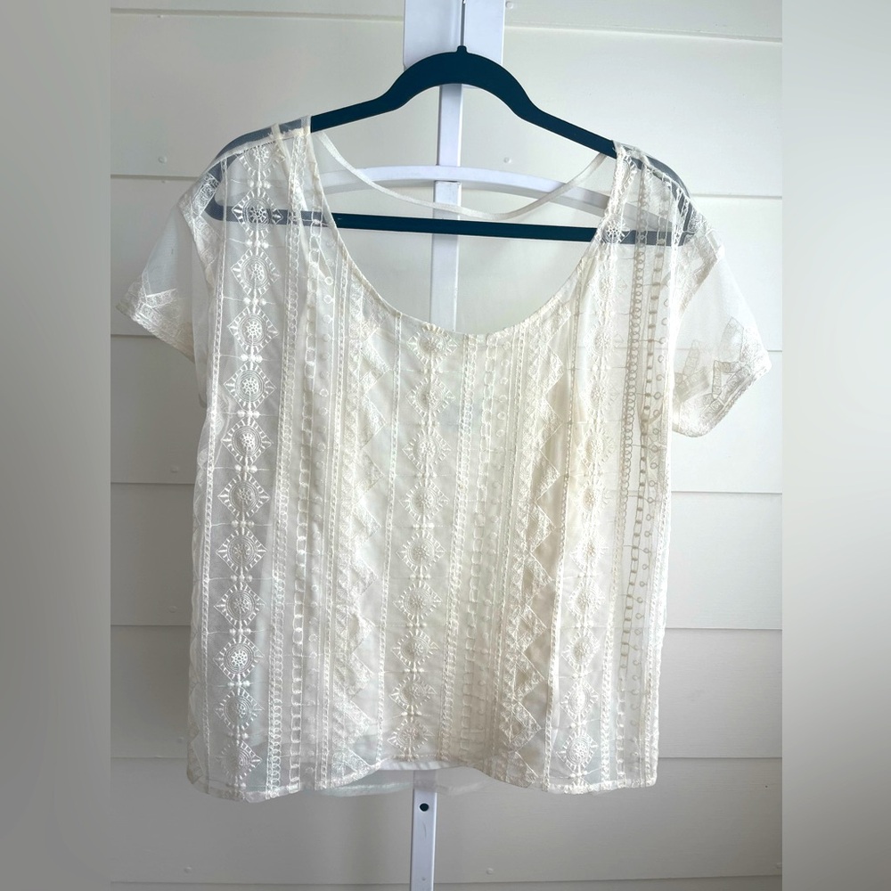 Ladies American Eagle Outfitters Size Medium Beige Blouse. Camisole Attached.